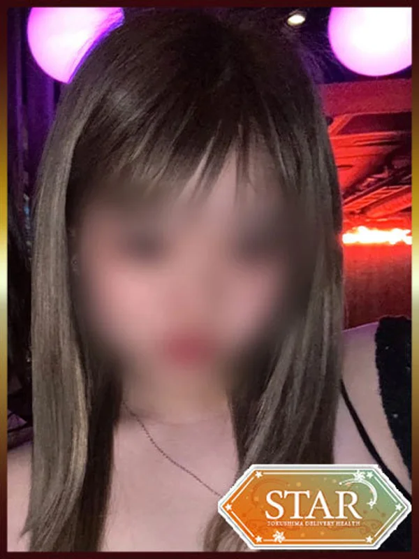 そら【完全業界初の美巨乳美少女】さんの写真